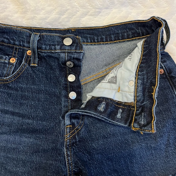 Levi’s Jean Shorts - Picture 2 of 5